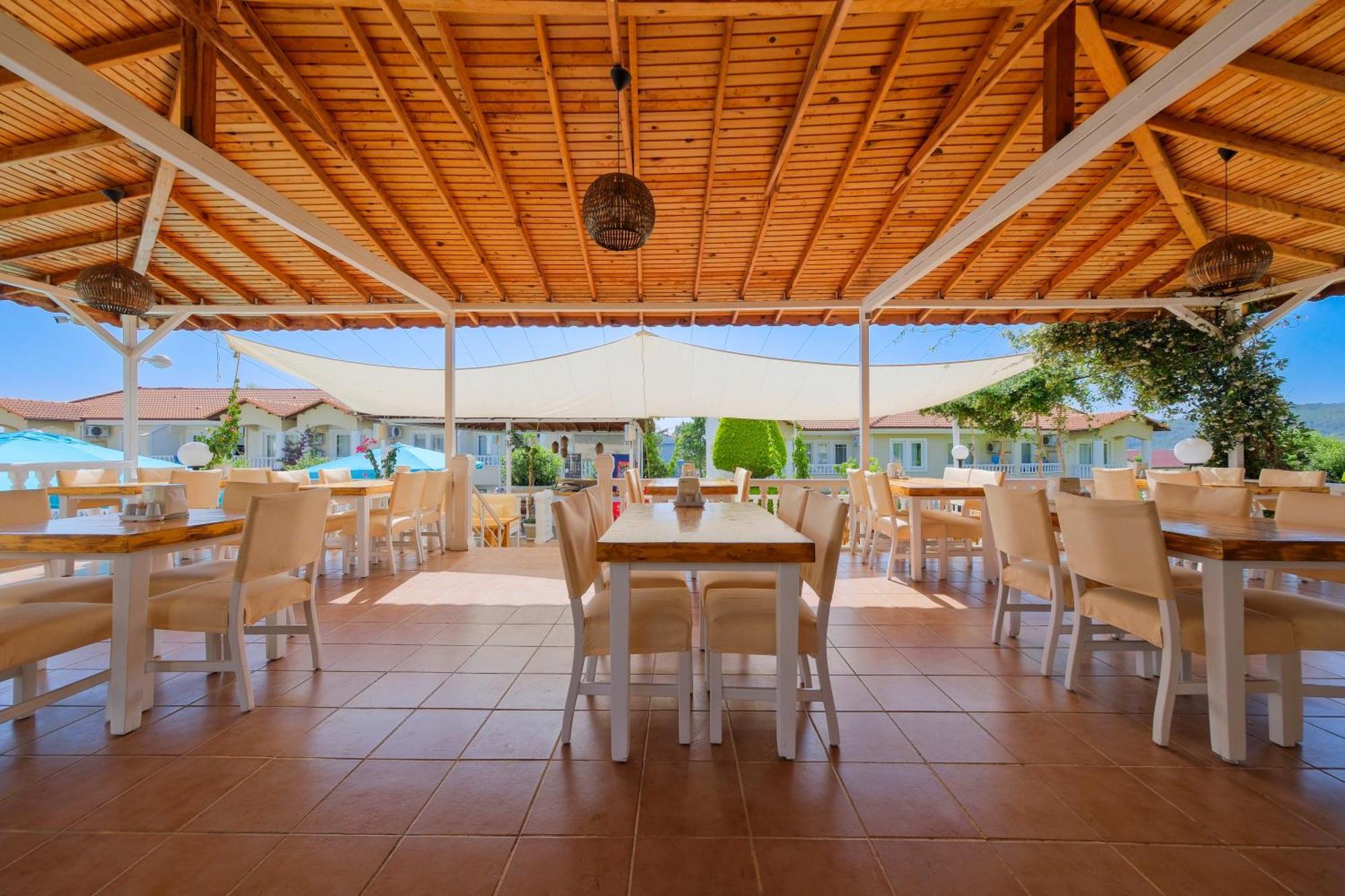 Larimar Suite Hotel Oludeniz Exterior photo