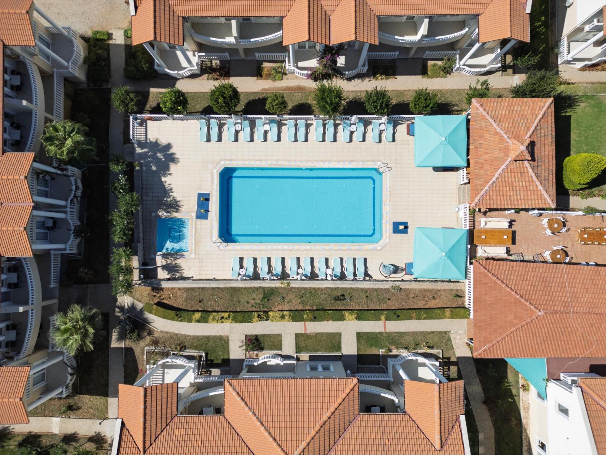 Larimar Suite Hotel Oludeniz Exterior photo